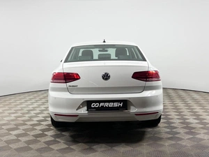 Седан Volkswagen Passat 2019 года, 2150000 рублей, Казань