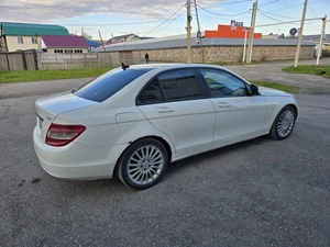 Седан Mercedes-Benz C-класс 2008 года, 770000 рублей, Боготол