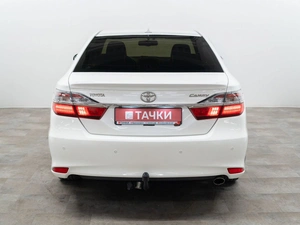 Седан Toyota Camry 2015 года, 2150000 рублей, Красноярск