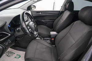 Седан Hyundai Solaris 2017 года, 1049000 рублей, Красноярск