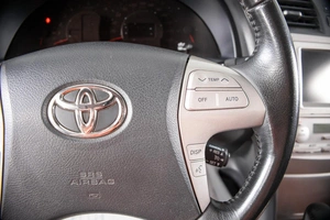 Седан Toyota Camry 2010 года, 1099000 рублей, Пермь