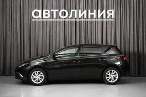Хетчбэк Toyota Auris 2017 года, 1325000 рублей, Красноярск