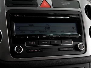 Внедорожник Volkswagen Tiguan 2009 года, 959000 рублей, Тюмень