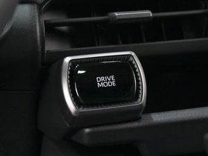 Внедорожник Toyota RAV4 2026 года, 4600000 рублей, Омск