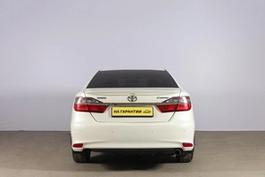 Седан Toyota Camry 2015 года, 2149000 рублей, Новосибирск
