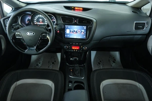 Хетчбэк Kia Ceed 2012 года, 949000 рублей, Омск