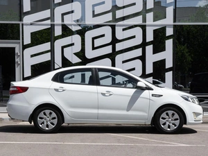 Седан Kia Rio 2012 года, 829000 рублей, Волгоград