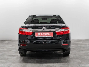 Седан Toyota Camry 2013 года, 1475000 рублей, Красноярск