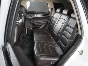 Внедорожник Volkswagen Touareg 2012 года, 2090000 рублей, Минеральные Воды