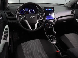 Седан Hyundai Solaris 2011 года, 799000 рублей, Воронеж