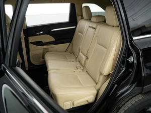 Внедорожник Toyota Highlander 2014 года, 2491046 рублей, Москва