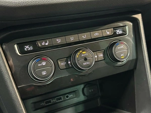 Внедорожник Volkswagen Tiguan 2018 года, 2746667 рублей, Красноярск