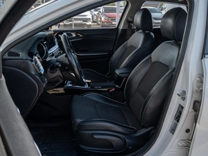 Хетчбэк Kia Ceed 2019 года, 1680000 рублей, Краснодар