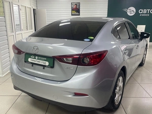 Седан Mazda Axela 2017 года, 1320000 рублей, Ачинск