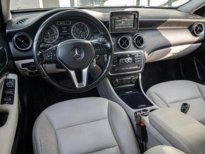 Хетчбэк Mercedes-benz A-класс 2013 года, 1395000 рублей, Краснодар