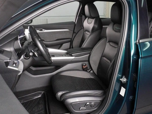 Седан Geely Preface 2023 года, 2549000 рублей, Красный Пахарь