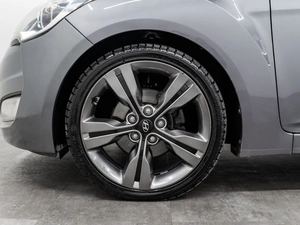 Хетчбэк Hyundai Veloster 2012 года, 999000 рублей, Красноярск