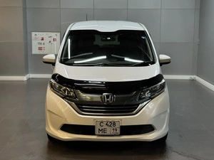 Минивэн Honda Freed 2018 года, 1547000 рублей, Красноярск