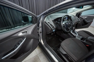 Хетчбэк Ford Focus 2011 года, 999000 рублей, Красноярск