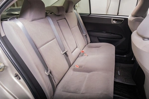 Седан Toyota Corolla Axio 2012 года, 899000 рублей, Томск