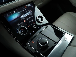 Внедорожник Land Rover Range Rover Velar 2019 года, 4500055 рублей, Москва