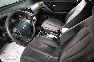 Седан Hyundai Elantra 2010 года, 519000 рублей, Сургут