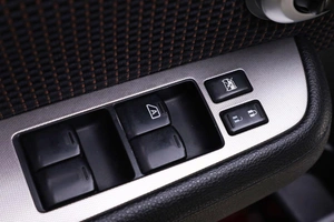 Хетчбэк Nissan Tiida 2011 года, 639000 рублей, Новосибирск