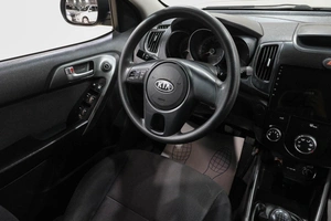 Седан Kia Cerato 2011 года, 679000 рублей, Новокузнецк