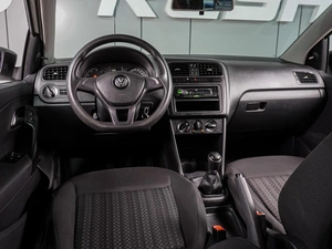 Седан Volkswagen Polo 2015 года, 979000 рублей, Воронеж