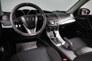 Седан Mazda 3 2011 года, 899000 рублей, Сургут