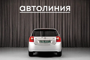 Хетчбэк Toyota Corolla Runx 2002 года, 499000 рублей, Красноярск