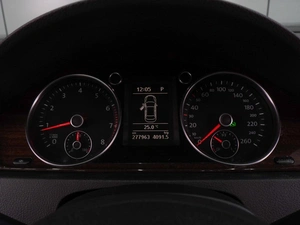 Седан Volkswagen Passat 2012 года, 1272000 рублей, Воронеж