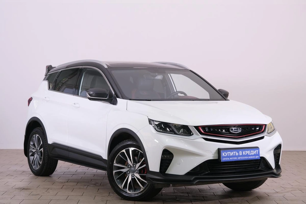 Внедорожник Geely Coolray 2023 года, 1799000 рублей, Омск