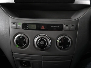 Минивэн Toyota Noah 2001 года, 899000 рублей, Аксай