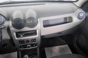 Хетчбэк Renault Sandero 2011 года, 479000 рублей, Кемерово