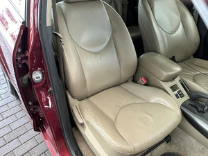 Внедорожник Toyota RAV4 2010 года, 1850000 рублей, Уфа