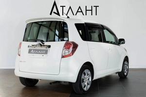 Хетчбэк Toyota Ractis 2010 года, 779000 рублей, Красноярск