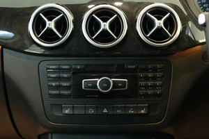 Хетчбэк Mercedes-benz B-класс 2012 года, 1299000 рублей, Омск