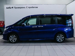 Минивэн Honda Stepwgn Spada 2016 года, 1850000 рублей, Красноярск