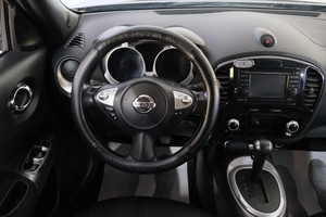 Внедорожник Nissan Juke 2012 года, 1289000 рублей, Омск