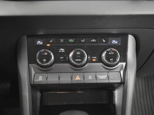 Внедорожник Skoda Karoq 2021 года, 2152900 рублей, Казань