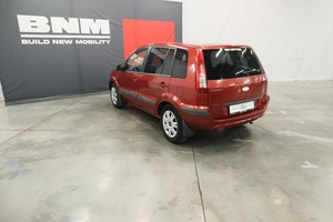 Хэтчбек Ford Fusion 2008 года, 570000 рублей, Курск