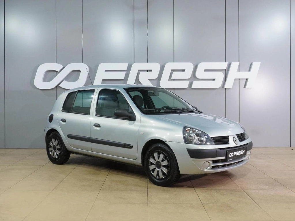 Хетчбэк Renault Clio 2004 года, 399000 рублей, Воронеж