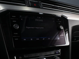 Седан Volkswagen Passat 2020 года, 2880000 рублей, Омск