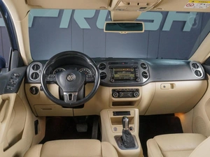 Внедорожник Volkswagen Tiguan 2015 года, 1649000 рублей, Сургут