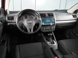 Седан Volkswagen Jetta 2010 года, 599000 рублей, Ростов-на-Дону