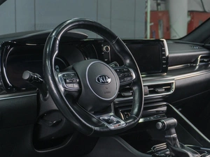 Седан Kia K5 2020 года, 2599000 рублей, Сургут