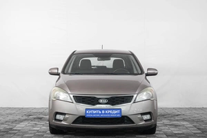Хетчбэк Kia Ceed 2011 года, 819000 рублей, Кемерово
