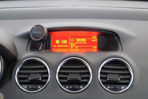 Хетчбэк Peugeot 308 2012 года, 649000 рублей, Омск