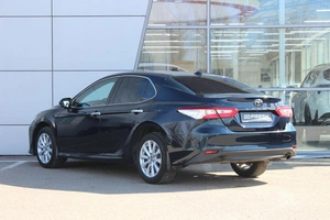 Седан Toyota Camry 2018 года, 2290000 рублей, Ярославль